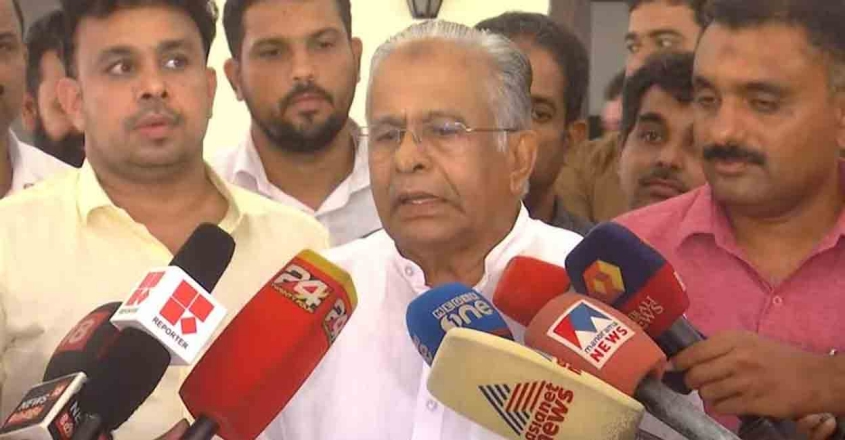‘ലിംഗസമത്വത്തിന് പെൺകുട്ടികൾ പാന്റ്സ് ധരിക്കണമെന്ന് പറയുന്നതിലെ യുക്തിയെന്ത്?’