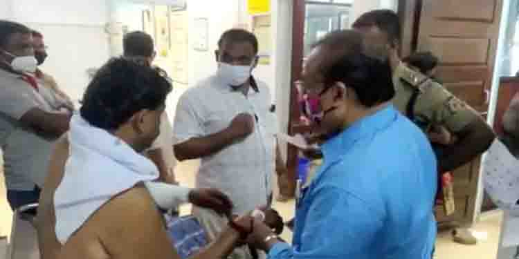 കേസുകൾ ഒഴിവാക്കണം, സ്റ്റേഷൻ വളപ്പിൽ പ്രതിയുടെ ആത്മഹത്യാശ്രമം, വീണ്ടും കേസെടുത്ത് പൊലീസ്