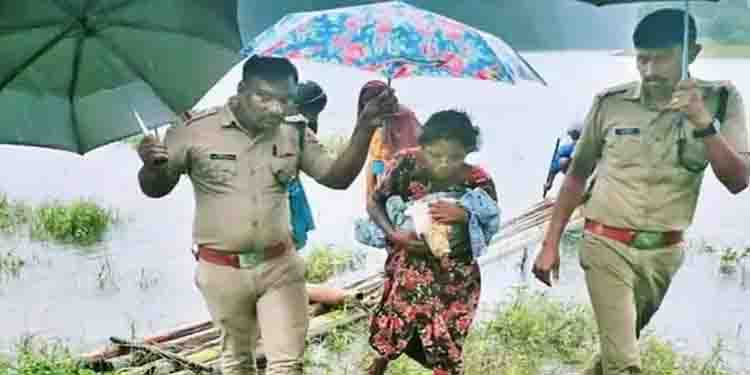 കനത്ത മഴയിൽ കാടിനകത്ത് ഒറ്റപ്പെട്ട ഗർഭിണികളെ രക്ഷിച്ചു ; ആരോഗ്യ വകുപ്പ് ഉദ്യോഗസ്ഥരെ അഭിനന്ദിച്ച് മന്ത്രി