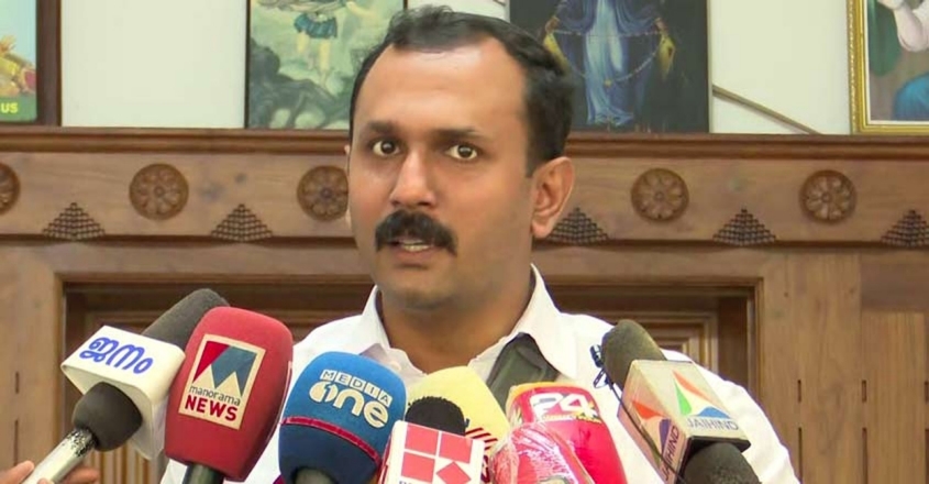 ദിലീപുമായി ബന്ധമുണ്ട്, ഫോണും ടാബും മെമ്മറി കാര്‍ഡുകളും പിടിച്ചെടുത്തു: ഷോണ്‍
