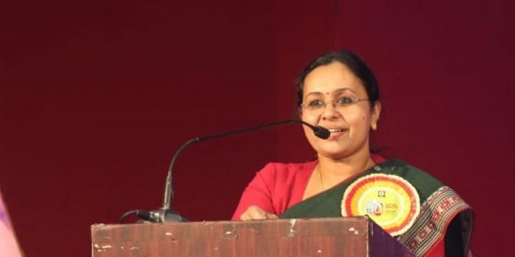 മാതാപിതാക്കൾ നഷ്‌ടമായ കുട്ടികൾക്ക് കൈത്താങ്ങായി മന്ത്രി വീണാ ജോർജ്
