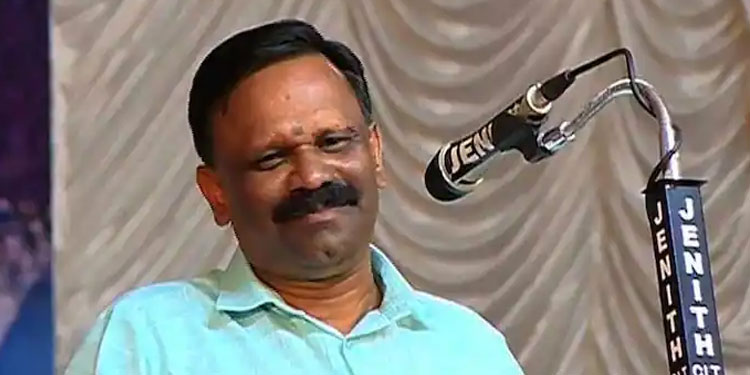 കൊച്ചി മെട്രോ സ്റ്റേഷനില്‍ വാരിയൻകുന്നന്‍റെ ചിത്രങ്ങള്‍; പിന്നില്‍ ഗൂഢലക്ഷ്യമെന്ന് വത്സന്‍ തില്ലങ്കേരി