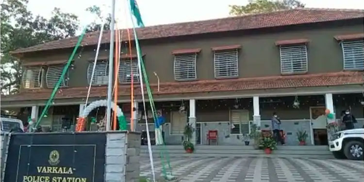 മദ്യലഹരിയിൽ ഭാര്യയെ വെട്ടി, ഭർത്താവ് കസ്റ്റഡിയിൽ; നാൽപ്പതുകാരിക്ക് ഗുരുതര പരിക്ക്