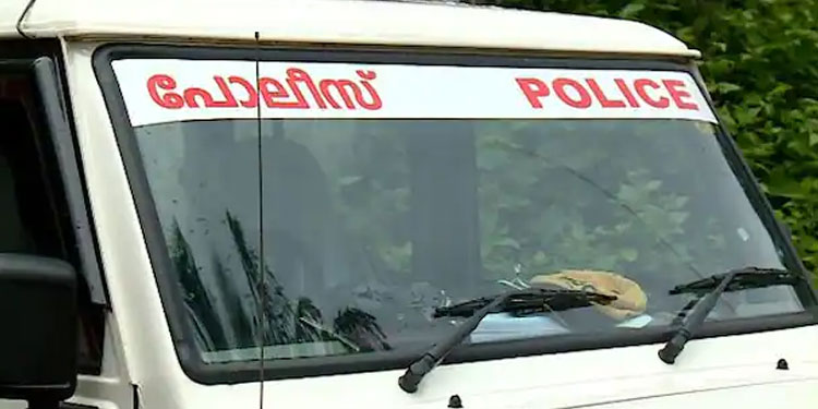തൃശൂരിൽ പ്രായപൂ‍ർത്തിയാകാത്ത കുട്ടിയെ പീഡിപ്പിക്കാൻ ശ്രമം; മദ്രസ അധ്യാപകൻ അറസ്റ്റിൽ