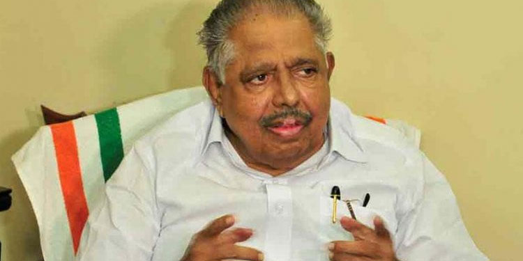 ആര്യാടന് കണ്ണീരോടെ വിട നല്‍കി ജന്മനാട്; ഖബറടക്കം ഔദ്യോഗിക ബഹുമതികളോടെ