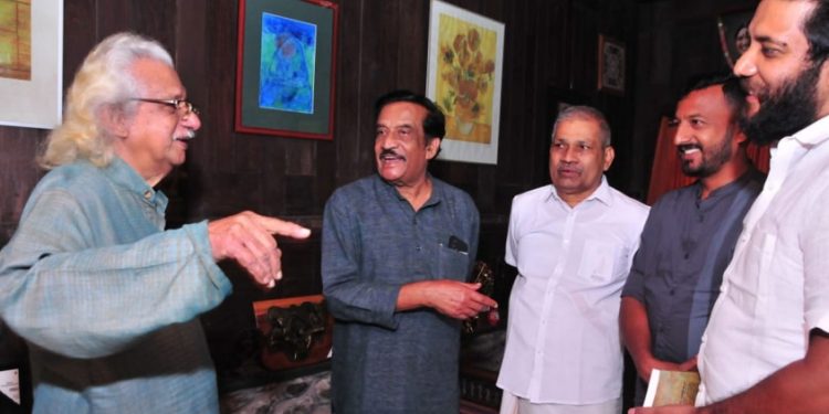 രാഹുല്‍ ഗാന്ധിയെ പിണറായി കേരളാതിർത്തിയിൽ സ്വീകരിക്കണമായിരുന്നു: അടൂര്‍ ഗോപാലകൃഷ്ണൻ
