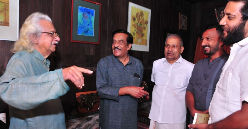 രാഹുല്‍ ഗാന്ധിയെ പിണറായി കേരളാതിർത്തിയിൽ സ്വീകരിക്കണമായിരുന്നു: അടൂര്‍ ഗോപാലകൃഷ്ണൻ