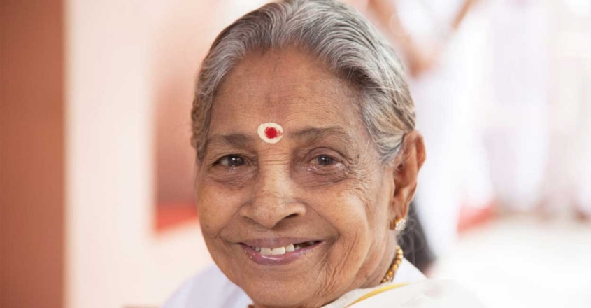 മാതാ അമൃതാനന്ദമയിയുടെ അമ്മ ദമയന്തിയമ്മ അന്തരിച്ചു