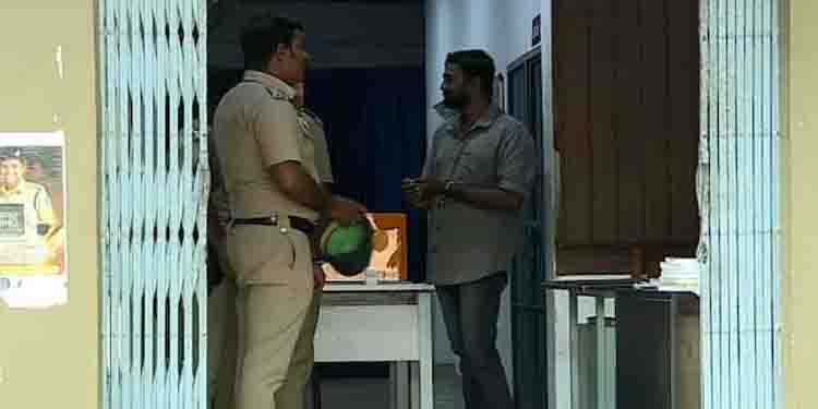 ഭാര്യയെ വെട്ടിയത് സ്വന്തം കുഞ്ഞിന്‍റെ മുന്നില്‍ വെച്ച്; എത്തിയത് കൊല്ലാനുറച്ചെന്ന് പ്രതി