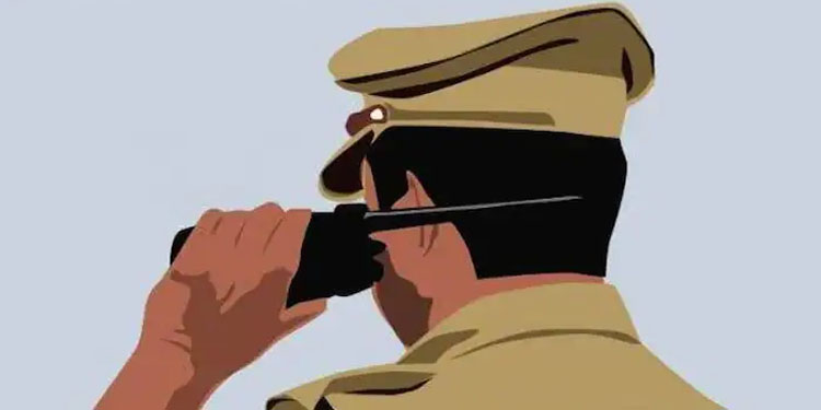 കളിച്ചുകൊണ്ടിരുന്ന ദളിത് വിദ്യാർത്ഥിയെ മർദ്ദിച്ചു, മുഖം നിലത്തിട്ടുരച്ചു, അധ്യാപകനെതിര പരാതി
