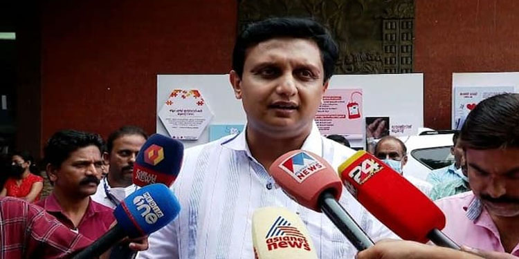 എതിര്‍പ്പുകള്‍ കാര്യമാക്കുന്നില്ല; മിന്നല്‍ പരിശോധനകള്‍ സര്‍ക്കാരിന് നേട്ടമെന്ന് റിയാസ്