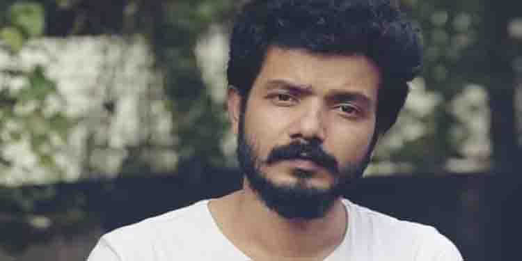 നടൻ ശ്രീനാഥ് ഭാസിയെ ചോദ്യം ചെയ്യാനുറച്ച് പൊലീസ്, നോട്ടീസ് നൽകി വിളിച്ചുവരുത്തും