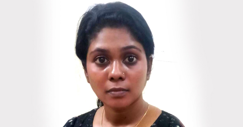 സർക്കാർ ജീവനക്കാരി ചമഞ്ഞ് ജോലി വാഗ്ദാനം ചെയ്തു; ലക്ഷങ്ങൾ തട്ടിയ യുവതി പിടിയിൽ