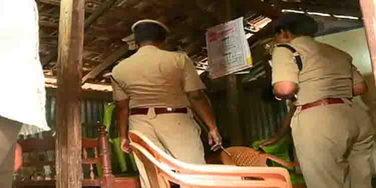 വാളയാർ കേസിൽ ഒന്നും മൂന്നും പ്രതികൾക്ക് ജാമ്യം; ഉപാധികളോടെ ജാമ്യം അനുവദിച്ചത് പാലക്കാട് പോക്സോ കോടതി