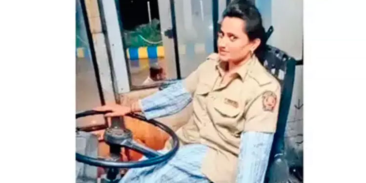 ജോലി സമയത്ത് ഇൻസ്റ്റയിൽ റീലിട്ടു; വനിത കണ്ടക്ടർക്ക് സസ്പെൻഷൻ