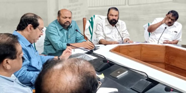 പൂട്ടിയ വ്യവസായങ്ങൾക്കും പുതുജീവൻ ; തിരുവനന്തപുരം ഇംഗ്ലീഷ്‌ ഇന്ത്യ ക്ലേ ഫാക്‌ടറി തുറക്കും