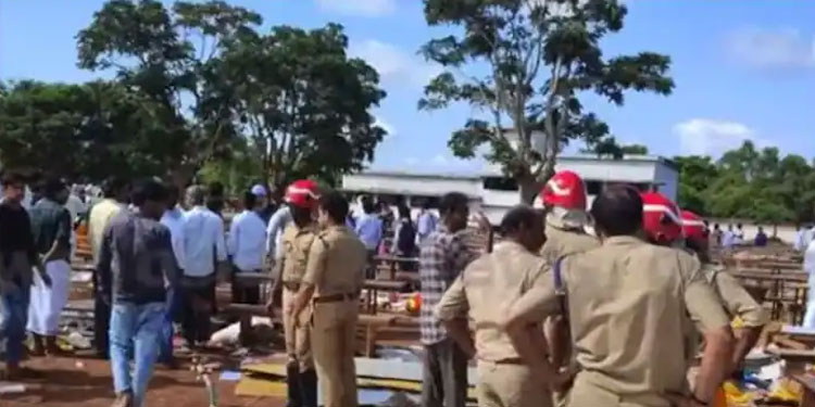 കാസര്‍കോട് ശാസ്ത്ര മേളയ്ക്കിടെ പന്തല്‍ തകര്‍ന്നു, 20 വിദ്യാര്‍ത്ഥികള്‍ക്ക് പരിക്ക്
