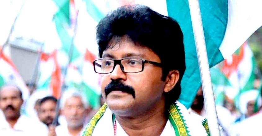 എൽദോസ് കുന്നപ്പിള്ളി ജാമ്യം നേടിയത് കള്ളത്തെളിവുകള്‍ ഹാജരാക്കി: പരാതിക്കാരി