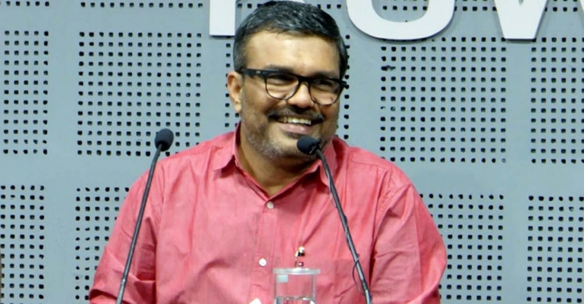 ‘ഗവര്‍ണര്‍ക്കെതിരെയുള്ള നിലപാടിൽ ഉറച്ചു നിൽക്കുന്നു; പോസ്റ്റ് പിൻവലിച്ചിട്ടില്ല’