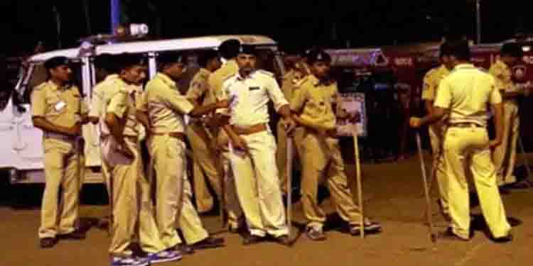 ഗുജറാത്ത് വഡോദരയിൽ ദീപാവലി പടക്കം പൊട്ടിച്ചതിന്‍റെ പേരിൽ വർഗീയ സംഘർഷം; 19 പേരെ കസ്റ്റഡിയില്‍