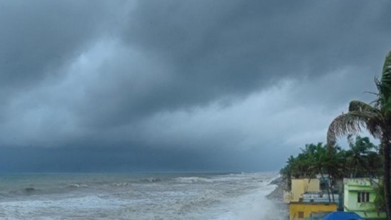 സംസ്ഥാനത്ത്‌ മഴ കനക്കും; ആറ്‌ ജില്ലകളിൽ നാളെയും യെല്ലോ അലർട്ട്‌