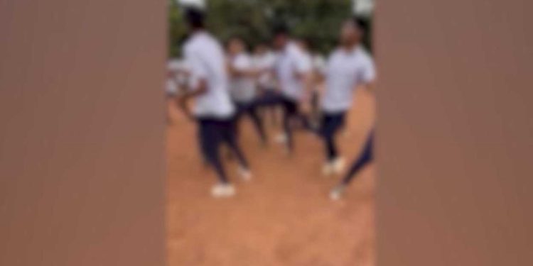 വിദ്യാർഥിയെ മർദിച്ചതിൽ നടപടി: 6 പ്ലസ്ടു വിദ്യാർഥികൾക്കെതിരെ കേസ്; സസ്പെൻഡ് ചെയ്തേക്കും
