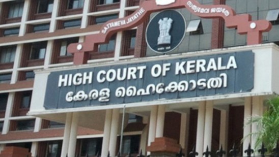 കാനയിൽ മാലിന്യം തള്ളുന്നവർക്കെതിരെ കോടതിയലക്ഷ്യ നടപടിയെടുക്കണം: ഹൈക്കോടതി