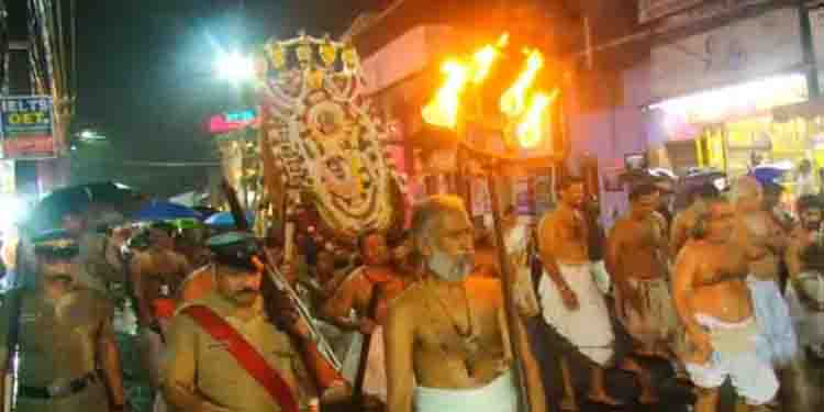 അൽപശി ആറാട്ട്: തിരുവന്തപുരം വിമാനത്താവളത്തിന്‍റെ റൺവേ ഇന്ന് വൈകീട്ട് 5 മണിക്കൂര്‍ അടച്ചിടും
