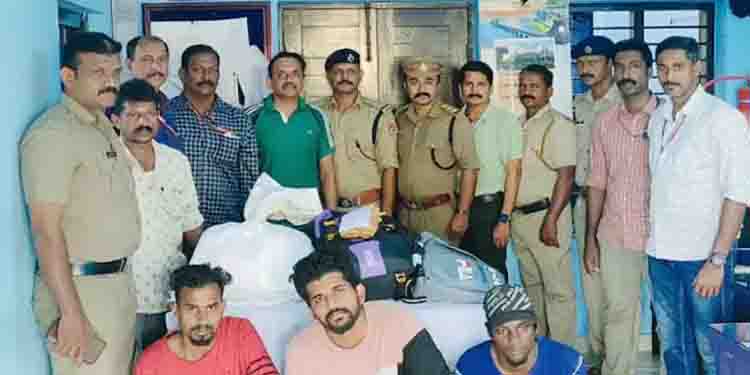 ട്രെയിനിൽ കടത്തിയ 10 കിലോ കഞ്ചാവുമായി മൂന്ന് യുവാക്കൾ പിടിയിൽ