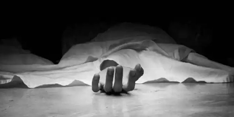 കാഞ്ഞങ്ങാട് സ്ത്രീ വിഷം കഴിച്ച് മരിച്ചനിലയില്‍, കൂടെ താമസിക്കുന്നയാള്‍ അവശനിലയില്‍