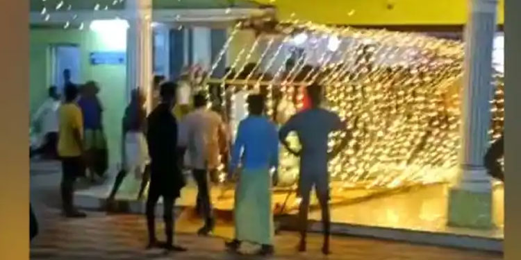 കല്യാണ വീട്ടിലെ കൂട്ടത്തല്ല്; പൊലീസ് കേസെടുത്തു, കല്യാണം നടന്നത് പൊലീസ് സംരക്ഷണത്തിൽ