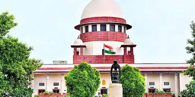 കത്വ കൂട്ടബലാംത്സംഗ കേസ്; പ്രതികളിലൊരാള്‍ പ്രായപൂര്‍ത്തിയായിട്ടില്ലെന്ന വാദം തള്ളി സുപ്രീംകോടതി