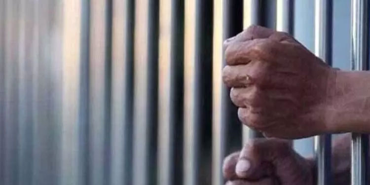 12കാരിക്കുനേരെ അശ്ലീല പ്രദർശനം; യുവാവിന് രണ്ടുവർഷം തടവും പിഴയും