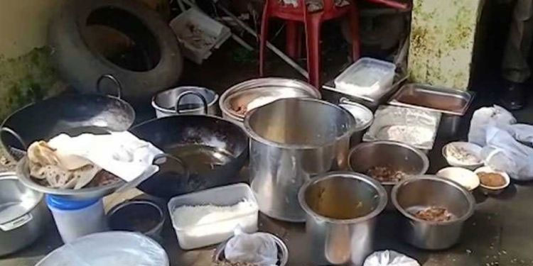കരിഓയില്‍ പോലെ എണ്ണ; ബിരിയാണിയില്‍ നിന്ന് മാറ്റിയ ഇറച്ചി: ഞെട്ടിച്ച് ഹോട്ടലുകൾ