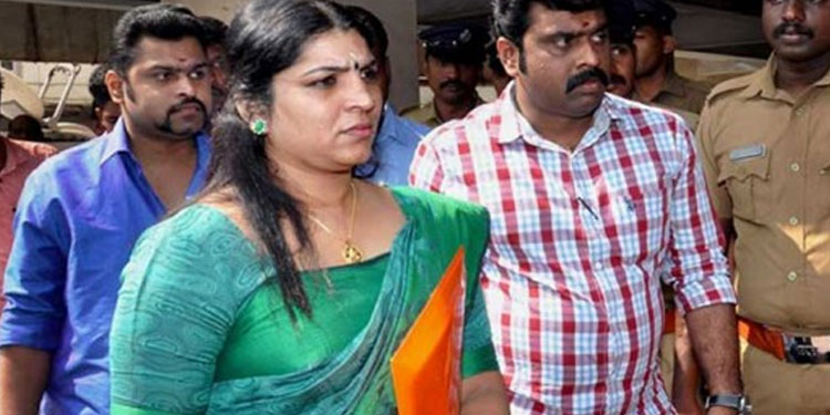 ഭക്ഷണത്തിൽ ഡ്രൈവർ രാസവസ്തു കലർത്തി സരിതയെ അപായപ്പെടുത്താൻ നീക്കം ; ശരീരത്തിൽ ആഴ്‌സനിക്‌, മെർക്കുറി, ലെഡ്‌ എന്നിവയുടെ അംശം