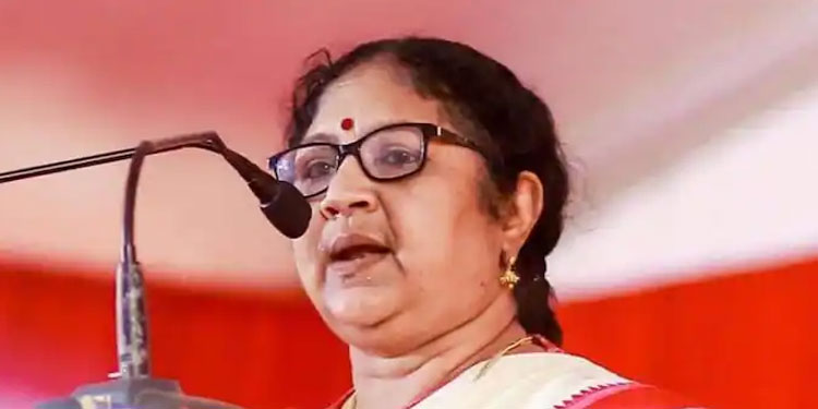 ‘കേന്ദ്രനയങ്ങൾക്കൊപ്പം സുപ്രീംകോടതി നിൽക്കുന്നു’; ആർ ബിന്ദുവിനെതിരെ കോടതിയലക്ഷ്യ നടപടിക്ക് അപേക്ഷ