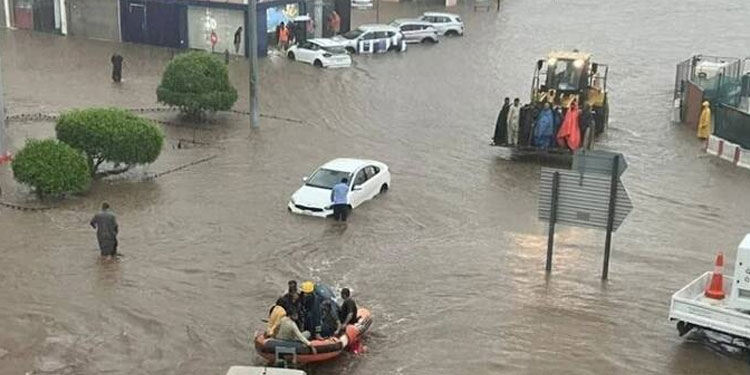ജിദ്ദ മഴക്കെടുതിയില്‍ നാശനഷ്ടങ്ങളുടെ കണക്കെടുപ്പ് തുടങ്ങി