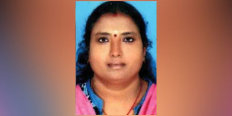 ഭാര്യ വിഷം നൽകിയെന്ന് പറഞ്ഞ് ഭർത്താവ് ആംബുലൻസ് വിളിച്ചു; വിഷം കഴിച്ച ഭാര്യ മരിച്ചു