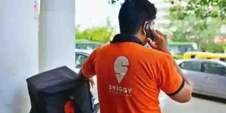 എറണാകുളത്ത് സ്വിഗ്ഗി വിതരണക്കാരുടെ അനിശ്ചിതകാല സമരം
