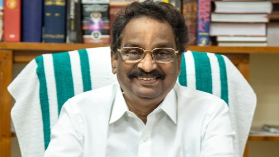 സ്റ്റാഫിലെ 20 പേരെ സ്ഥിരപ്പെടുത്താൻ ഗവര്‍ണർ നൽകിയ കത്ത്‌ കോടതി അലക്ഷ്യം: എ കെ ബാലൻ