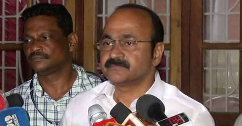 ‘സ്വന്തക്കാരെ തിരുകിക്കയറ്റാന്‍ നാണമില്ലേ?; പിന്‍വാതില്‍ നിയമനം ലഭിച്ചവർ രാജിവയ്ക്കണം’