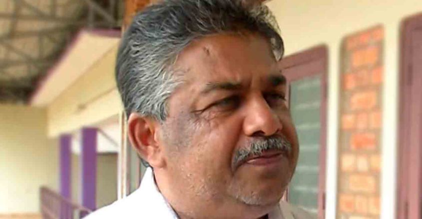 സജി ചെറിയാന്‍റെ രണ്ടാം വരവ്: കോണ്‍ഗ്രസ് നിയമനടപടിക്ക്; ബുധനാഴ്ച കരിദിനം
