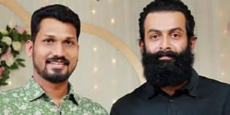 പൃഥ്വിരാജ്, ലിസ്റ്റിൻ സ്റ്റീഫൻ, ആന്റണി പെരുമ്പാവൂർ, ആന്റോ ജോസഫ് എന്നിവരുടെ വീടുകളിൽ വ്യാപക റെയ്ഡ്
