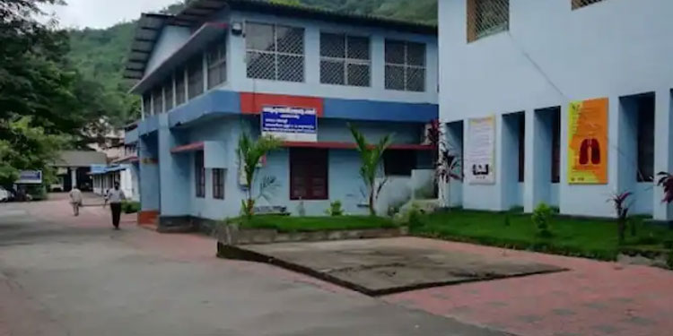 കൂട്ടഅവധിയെടുത്ത അഗളി സാമൂഹികാരോഗ്യ കേന്ദ്രത്തിലെ ഡോക്ടര്‍മാര്‍ക്ക് താക്കീത്