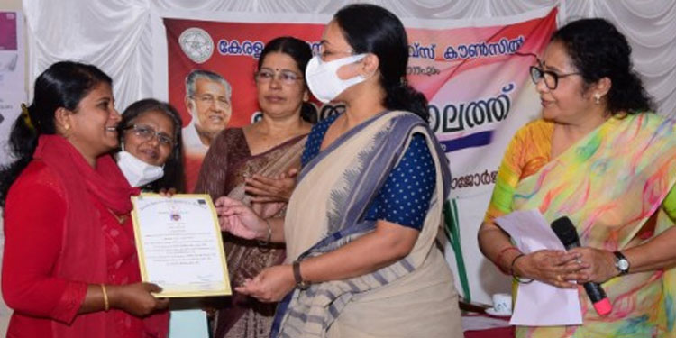നഴ്‌സിങ്‌ കൗണ്‍സില്‍ അപേക്ഷകള്‍ സമയബന്ധിതമായി തീര്‍പ്പാക്കണം: മന്ത്രി വീണാ ജോര്‍ജ്