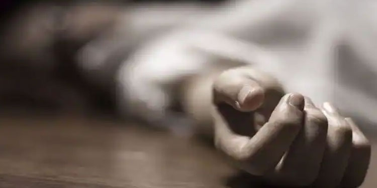വിവാഹത്തിന് ദിവസങ്ങള്‍ക്ക് മുമ്പ് പ്രതിശ്രുത വരനെ യുവതിയും കാമുകനും ചേര്‍ന്ന് കൊലപ്പെടുത്തി