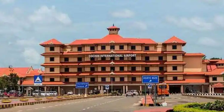 വിമാനത്താവളത്തില്‍ സ്വർണ്ണം കടത്താൻ ശ്രമിച്ച മലപ്പുറം സ്വദേശി പിടിയിൽ