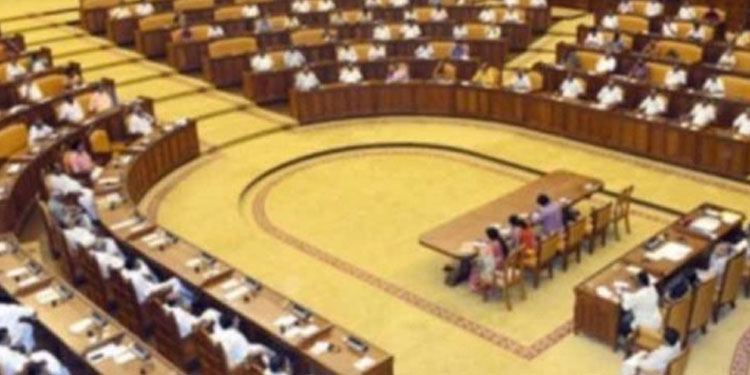 വിഴിഞ്ഞം സമരം: തുറമുഖ നിർമ്മാണത്തിൽ യുഡിഎഫ് നിലപാട് വ്യക്തമാക്കണമെന്ന് സജി ചെറിയാൻ