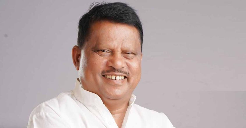 മുരളീധരൻ കേരളത്തിന്റെ അംബാസഡര്‍ ചമയുകയാണ്: പ്രശംസയല്ലെന്ന് വഹാബ്