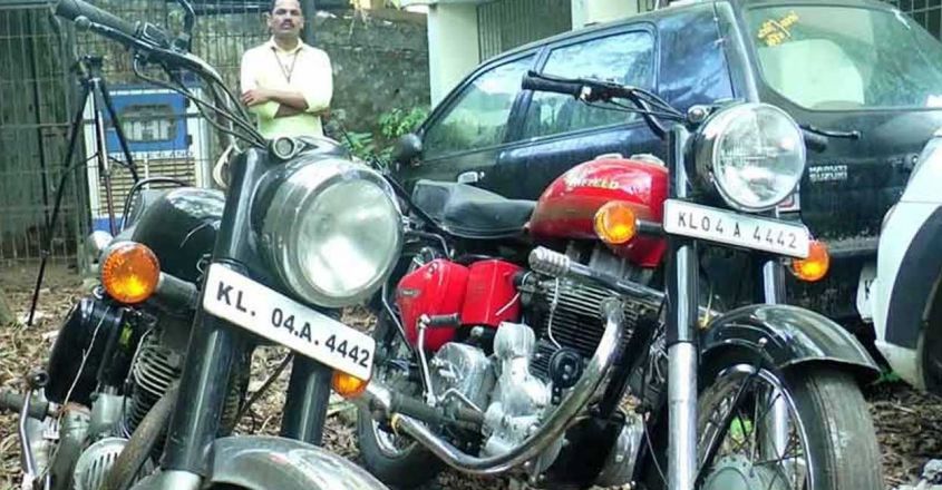 ഒരേ റജിസ്ട്രേഷന്‍ നമ്പറില്‍ 2 ബുള്ളറ്റുകള്‍; അന്വേഷിക്കാൻ പൊലീസ്